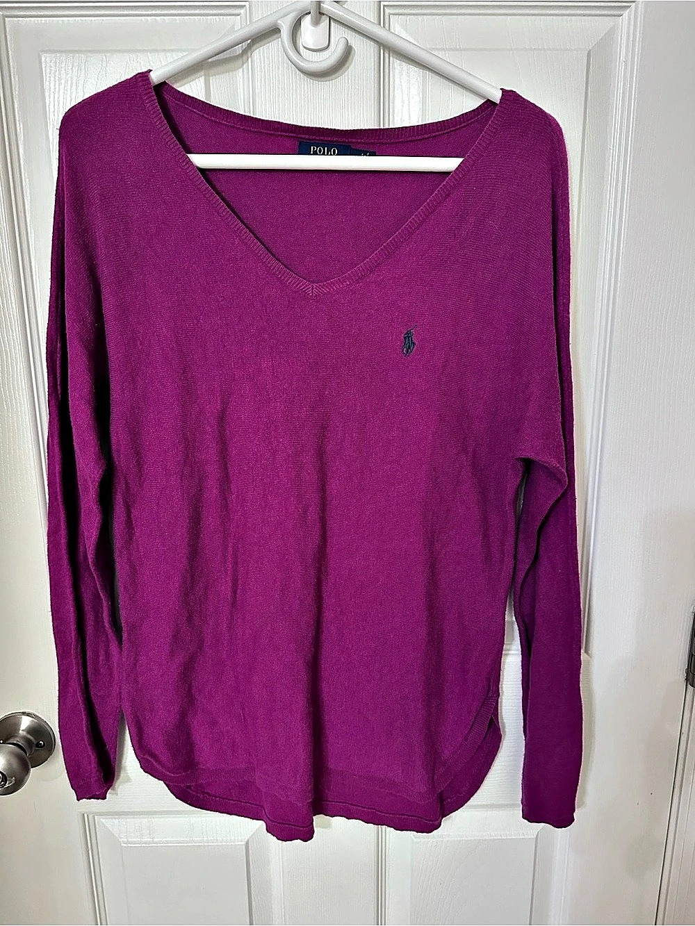 Polo Ralph Lauren V-Neck Sweater in Purple/magenta hue.  Size Medium Like New